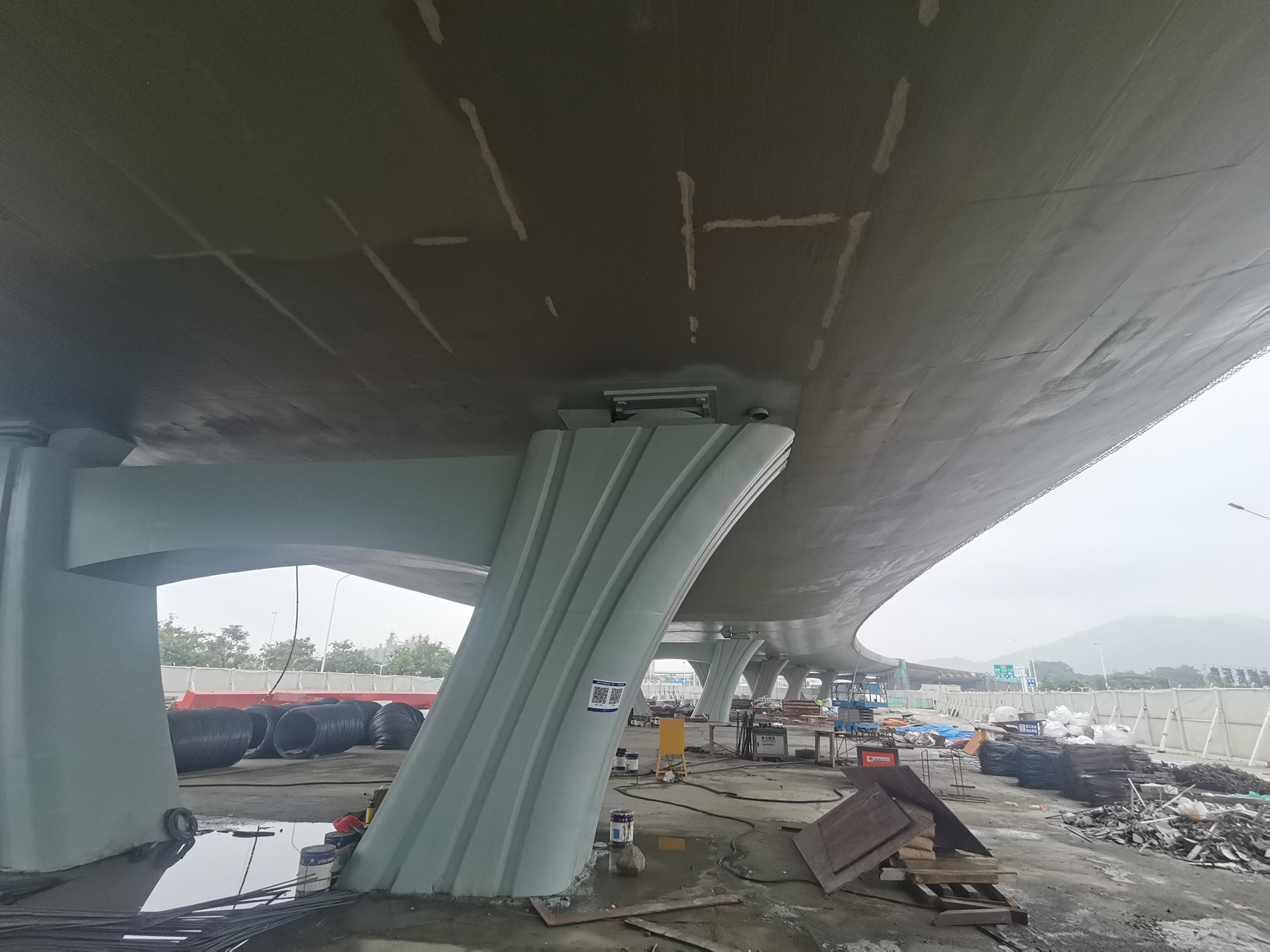 英国beat365官方网站入口抗碱环氧封闭底漆+环氧云铁中间漆-洪湾高架桥防腐涂装