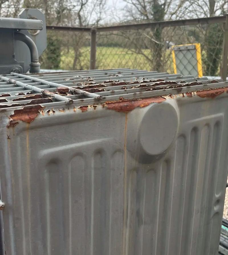 变压器片式散热器生锈